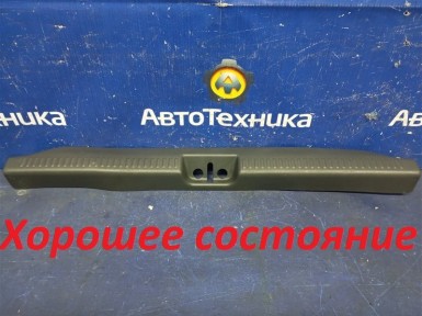 Накладка замка багажника задняя Mitsubishi  Galant EA1A 4G93 1996 