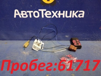 Датчик уровня топлива правый Nissan Juke  NF15 MR16DDT 2013 