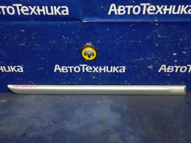 Накладка на дверь задняя правая Subaru Legacy BH9 EJ254 2001