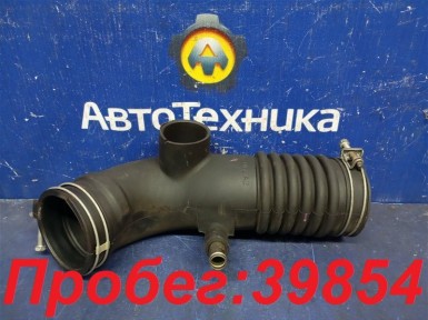 Патрубок воздушного фильтра Toyota Verossa  JZX110 1JZ-FSE 2003 