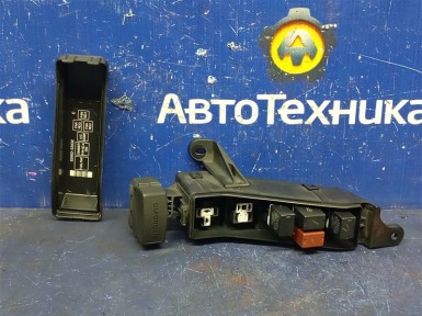Блок предохранителей Toyota Altezza GXE10  1G-FE 2002 