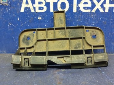 Крепление фары переднее правое Nissan Leaf ZE0 EM61 2011