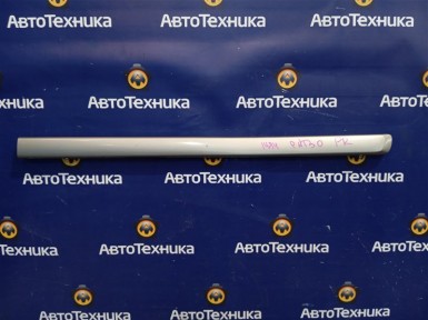 Накладка на дверь передняя правая Nissan X-trail PNT30 SR20VET 2005