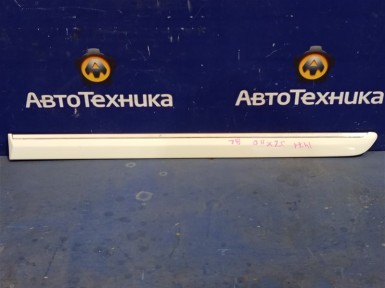 Накладка на дверь задняя левая Toyota Verossa  JZX110 1JZ-FSE 2003 