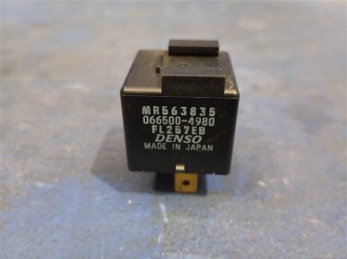 Реле поворота Mitsubishi Galant EA7A 4G94 2001
