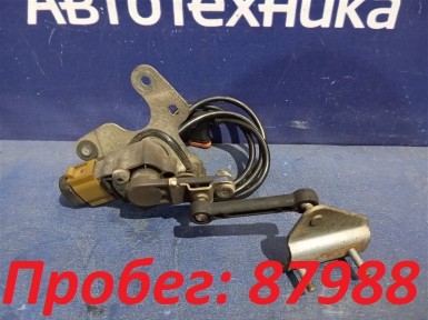 Датчик высоты дорожного просвета задний Mercedes-benz  C-class S204241 M271KE18ML 2009 