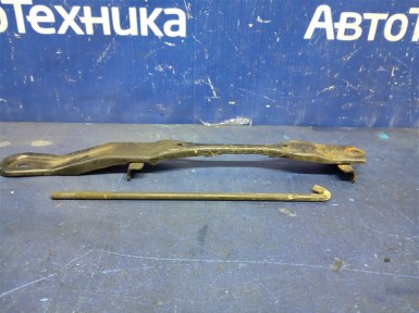 Крепление аккумулятора Nissan Gloria MY34 VQ25DD 2002