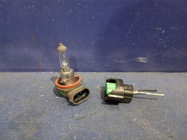 Цоколь лампы передний Mazda Axela BK5P ZY-VE 2009