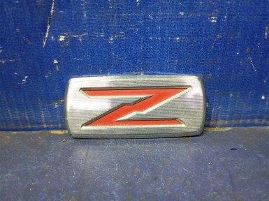 Эмблема задняя Toyota Corolla Runx ZZE123  2ZZ-GE 2001 