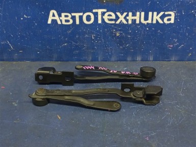 Петля крышки багажника задняя Volvo Xc90  C_95 B6324S 2009 