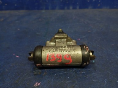 Рабочий тормозной цилиндр задний левый Nissan  Liberty PM12 SR20DE 2000 