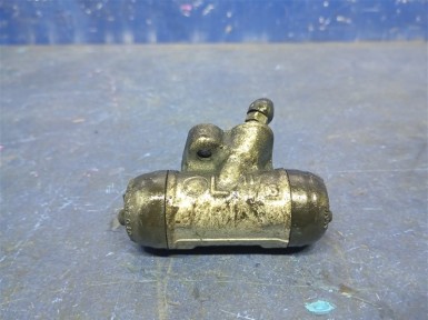 Рабочий тормозной цилиндр задний левый Toyota  Allex NZE121 1NZ-FE 2001 