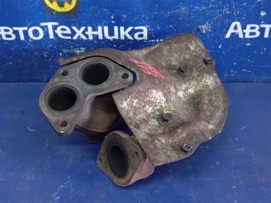 Коллектор выпускной правый Subaru Forester  SF5 EJ205 2001 