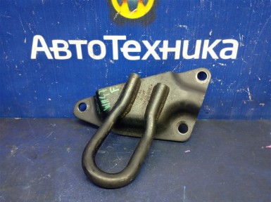 Крюк буксировочный передний Jeep Grand Cherokee  WH EVD 2007 