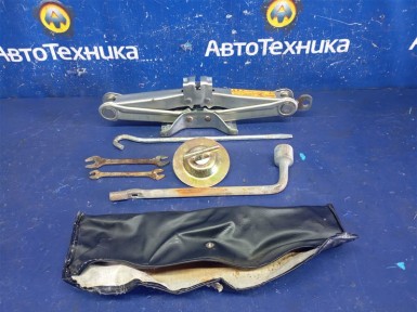 Домкрат Nissan Sunny FB15 QG15 2004 