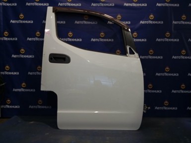 Дверь боковая передняя правая Nissan Nv200  VM20 HR16DE 2014 