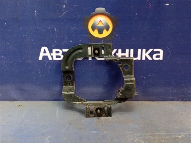 Крепление противотуманной фары переднее левое  Nissan X-trail NT30 QR20DE 2005 