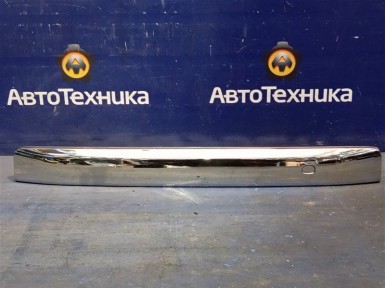 Накладка на дверь багажника задняя Nissan  X-trail NT30 QR20DE 2005 