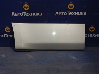 Накладка на дверь задняя правая Suzuki Escudo  TD94W H27A 2008 