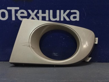 Накладка противотуманной фары передняя левая  Nissan Bluebird Sylphy FG10 QG15 2005 