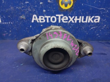 Подушка двигателя левая Mercedes-benz E-class  W212247 M271DE18AL 2012 