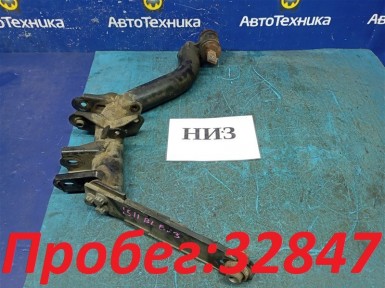 Рычаг поперечный задний нижний левый Honda  Civic EU3 D17A 2001 