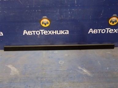 Уплотнитель стекла двери задний левый Suzuki  Solio MA26S K12C 2017 