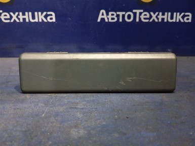 Заглушка бампера задняя Nissan X-trail NT30  QR20DE 