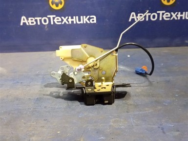 Замок багажника задний Honda Civic EU3 D17A 2001