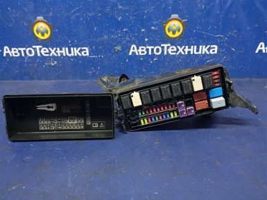 Блок предохранителей Honda Vezel RU4 LEB  2014 