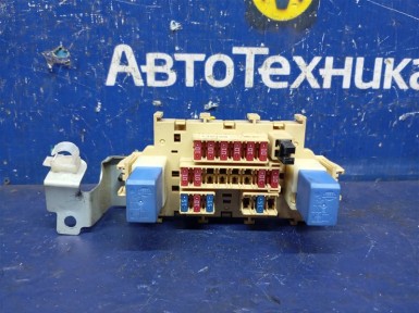 Блок предохранителей Nissan Nv200 VM20 HR16DE 2014