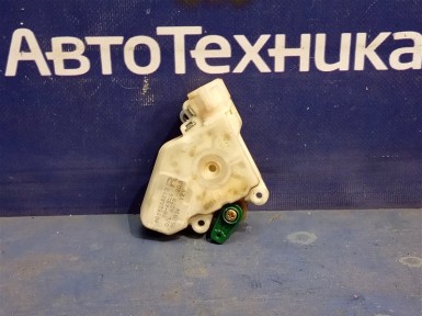 Электропривод замка двери передний правый  Nissan Bluebird Sylphy FG10 QG15DE 2005 