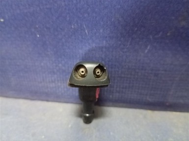 Форсунка омывателя передняя правая Honda  Civic EU3 D17A 2001 