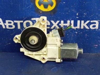 Моторчик стеклоподъемника переднее правое  Mercedes-benz E-class W212247 M271DE18AL 2012 