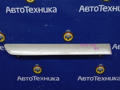 Накладка на дверь задняя правая Nissan Bluebird  Sylphy FG10 QG15DE 2005 