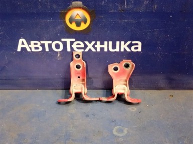 Петля двери передняя левая Suzuki Solio MA36S K12C 2017