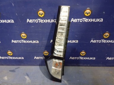 Стоп-сигнал задний левый Toyota Tank M900A  1KR-FE 2018 