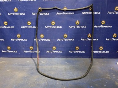 Уплотнитель двери передний правый Suzuki Solio MA36S K12C 2017