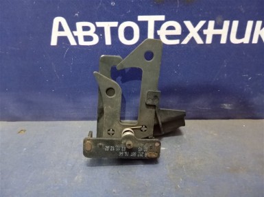 Замок капота Mercedes-benz E-class W212247  M271DE18AL 2012 