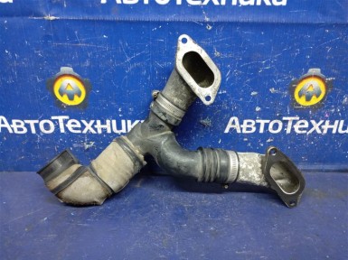 Патрубок интеркулера Subaru Forester SF5  EJ205 2001 