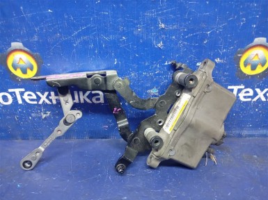 Петля капота передняя левая Mercedes-benz  E-class W212247 M271DE18AL 2012 