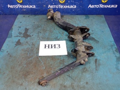 Рычаг поперечный задний нижний правый Honda  CR-V RD7 K24A 2006 
