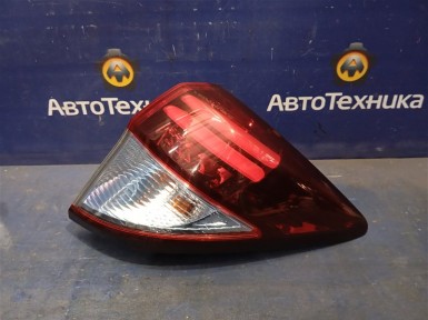 Стоп-сигнал задний правый Honda Vezel RU4  LEB 2014 