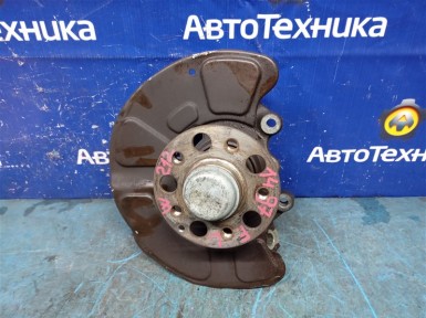 Ступица передняя левая Mercedes-benz E-class  W212247 M271DE18AL 2012 