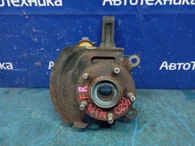 Ступица передняя правая Nissan Dualis NJ10  MR20DE 2007 