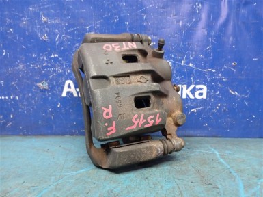 Суппорт передний правый Nissan X-trail NT30 QR20DE 2003