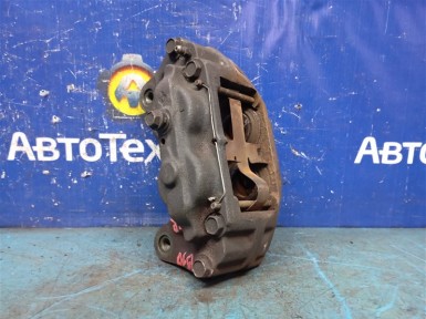 Суппорт передний правый Subaru Forester SF5 EJ205 2001