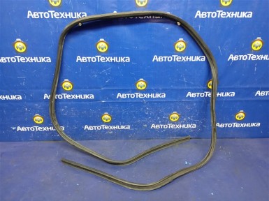 Уплотнитель багажника задний Suzuki Escudo  TDB4W N32A 2008 