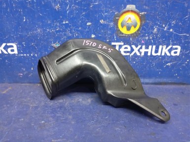 Воздухозаборник Subaru Forester SF5 EJ205  2001 