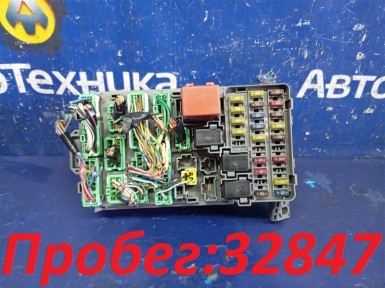 Блок предохранителей Honda Civic EU3 D17A  2001 